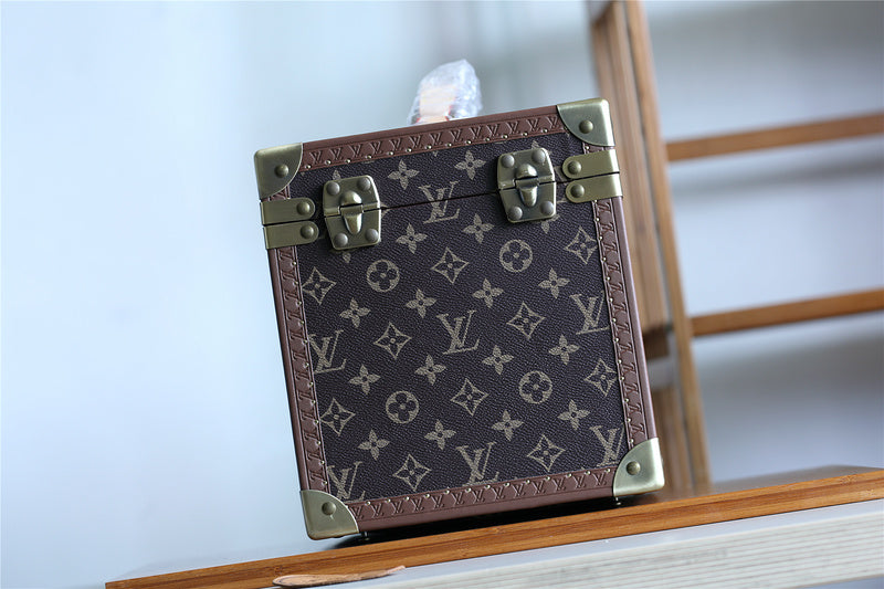 I W Fashion Lu-Vi bags - 9512
