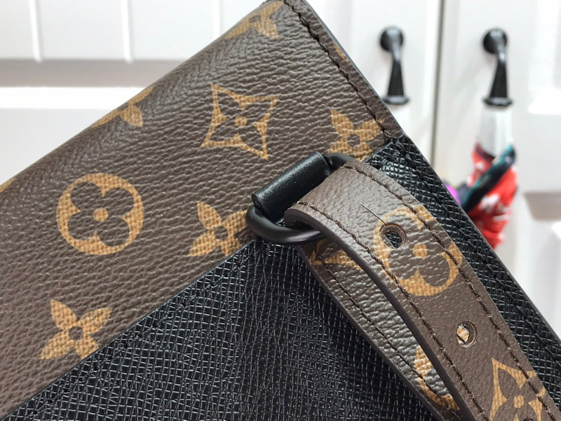 I W Fashion Lu-Vi bags - 17640