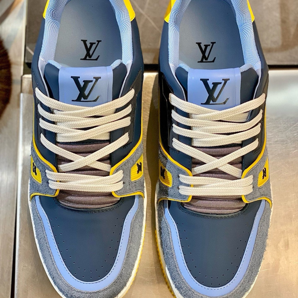 LOU TRAINERS
