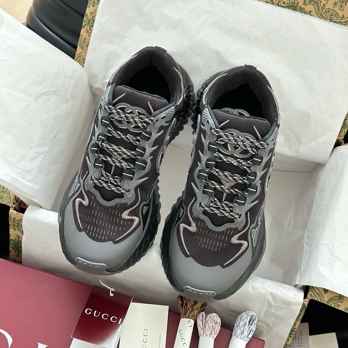 GG RIPPLE TRAINERS