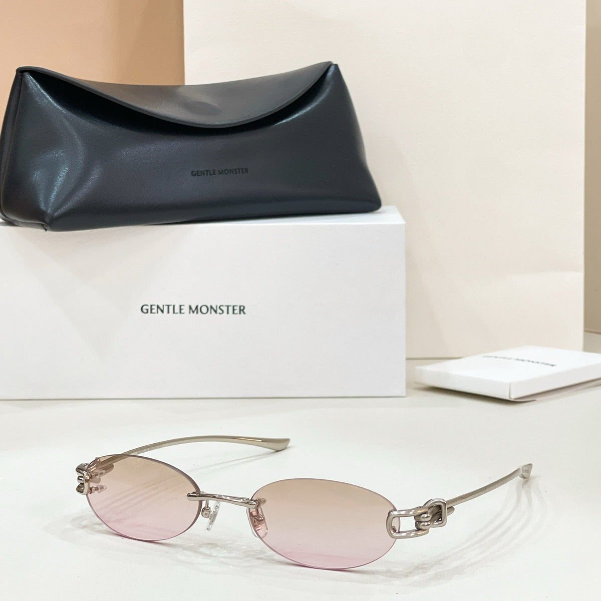 GENTLE M SUNGLASSES