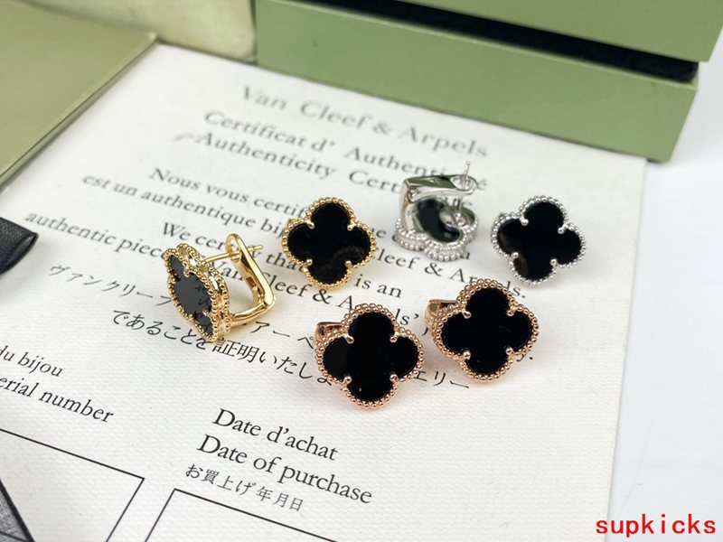 Van Cleef & Arples Jewelry