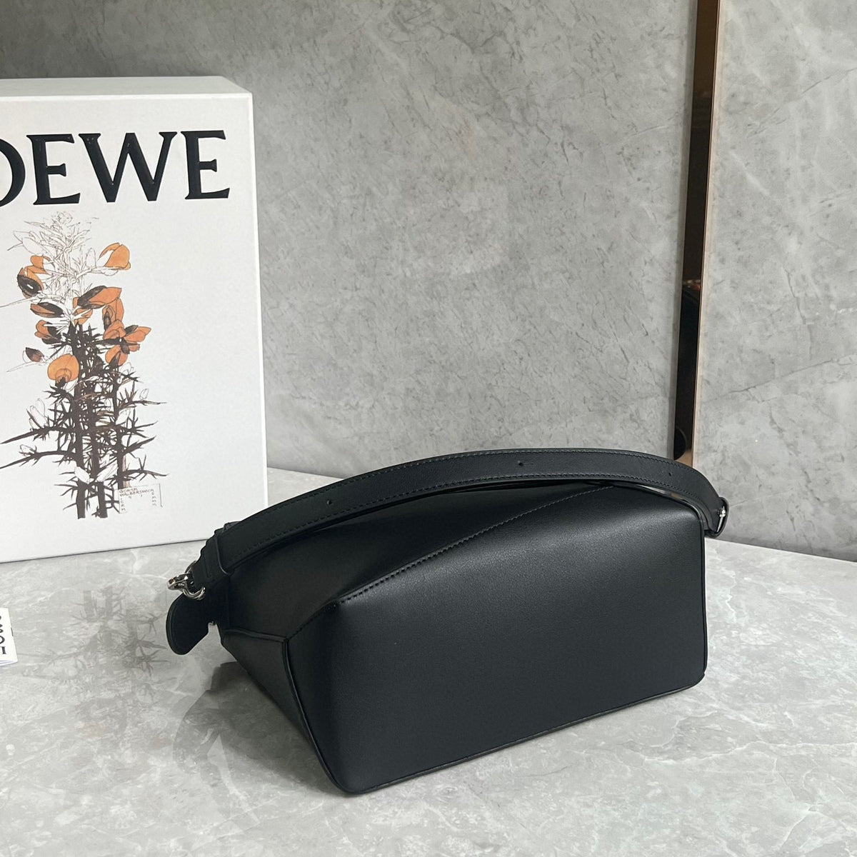LOEW SMALL PUZZLE EDGE BAG