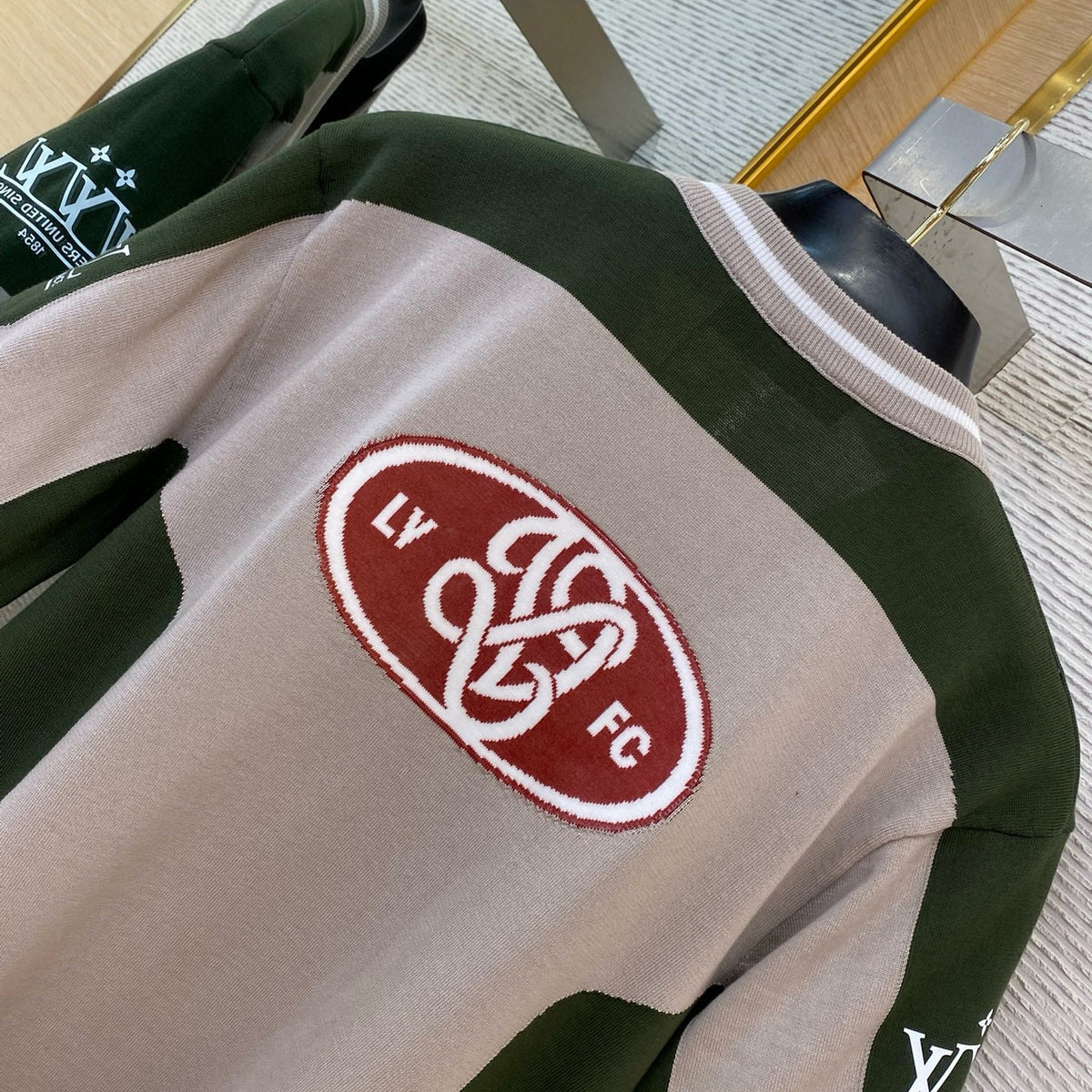 LOU T-SHIRT