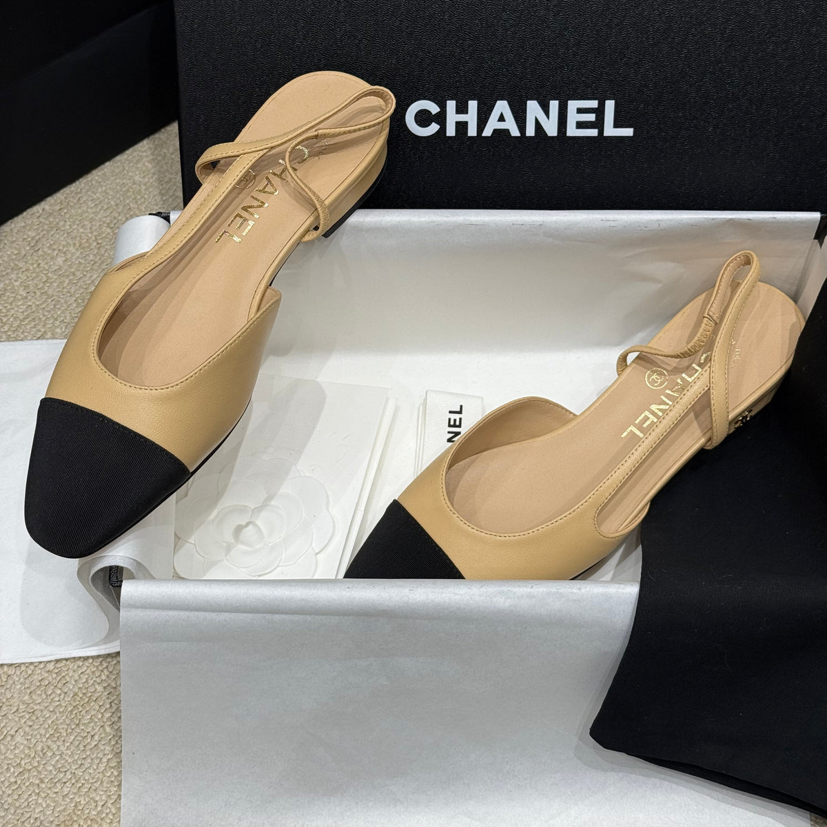 CC SLINGBACK PUMPS