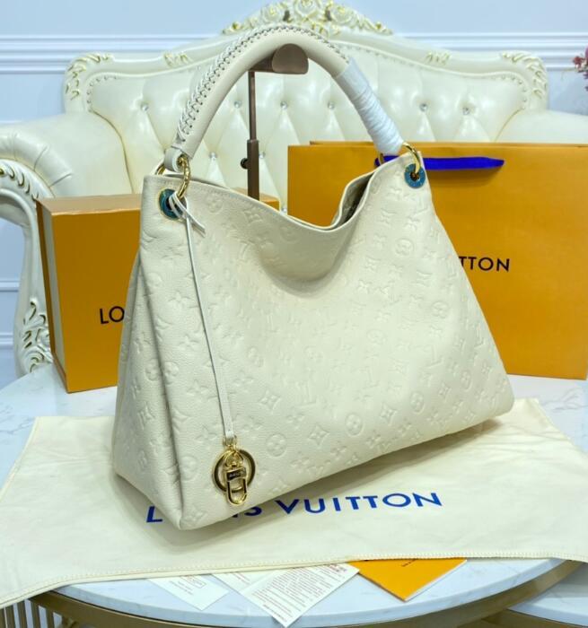 Mila's Edit - LOV Bags - 2464