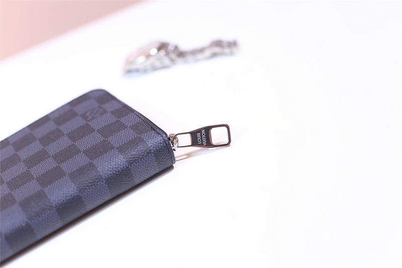 I W Fashion Lu-Vi bags - 10877