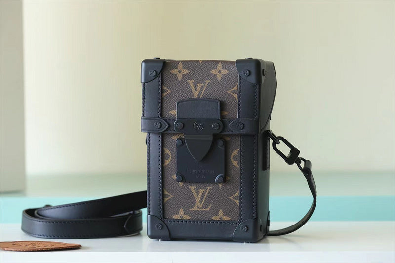 I W Fashion Lu-Vi bags - 9960