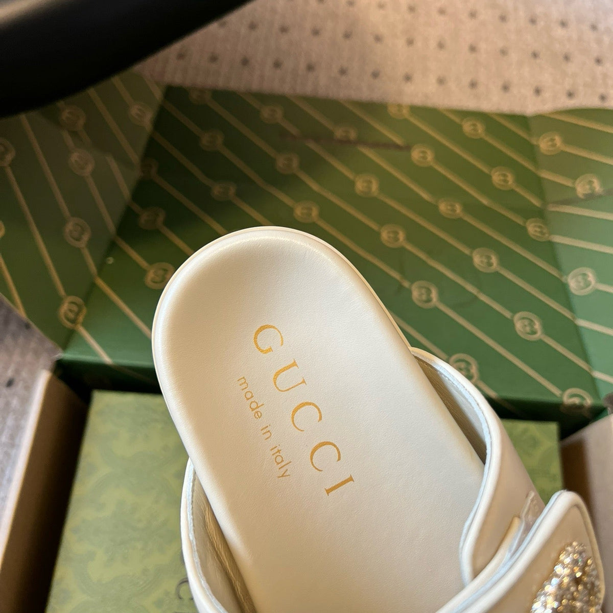 GG SANDALS