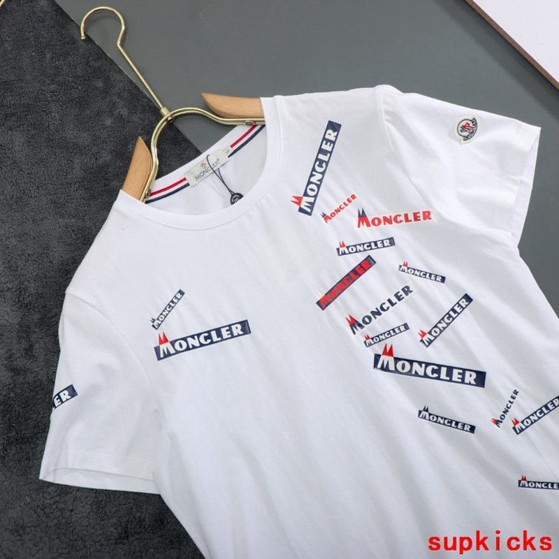 Moncler Luxury Cloth