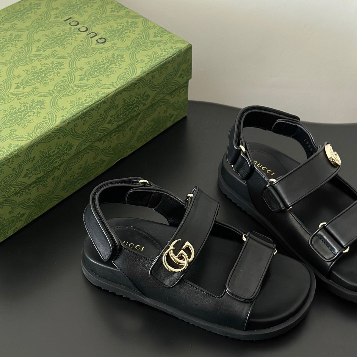 GG SANDALS