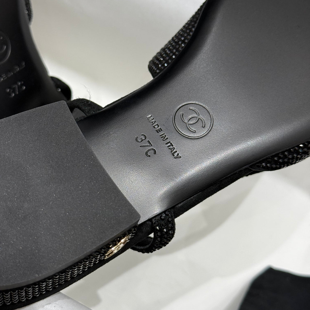 CC SLINGBACK PUMPS