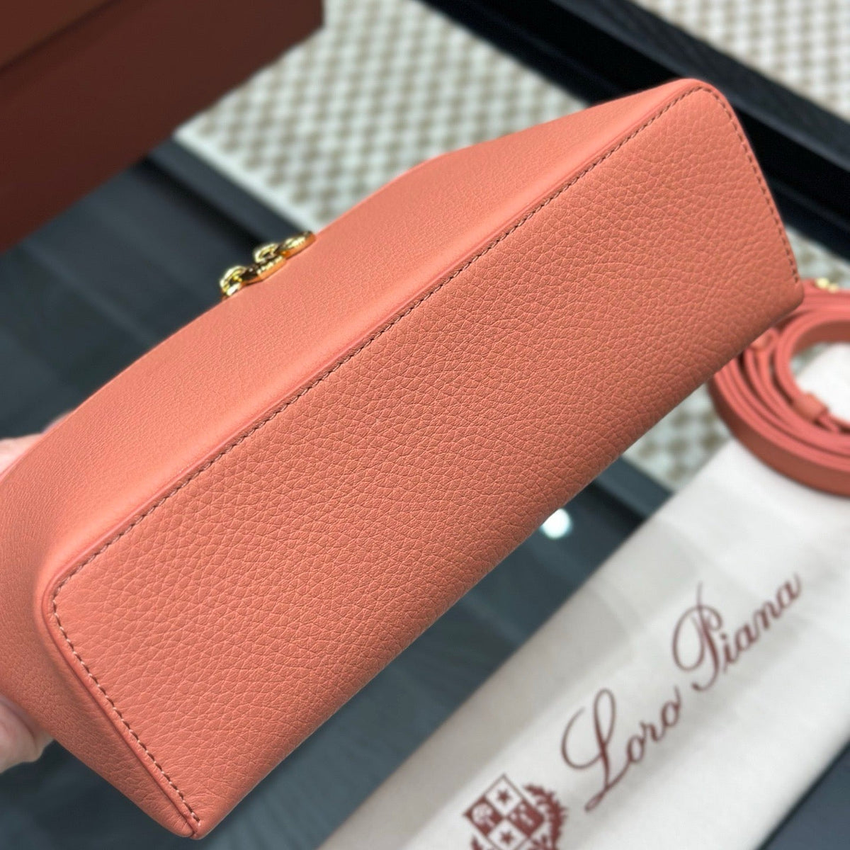 LORO P EXTRA POCKET L19 BAG