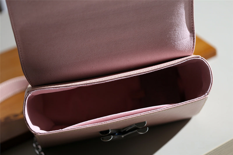 I W Fashion Lu-Vi bags - 8510
