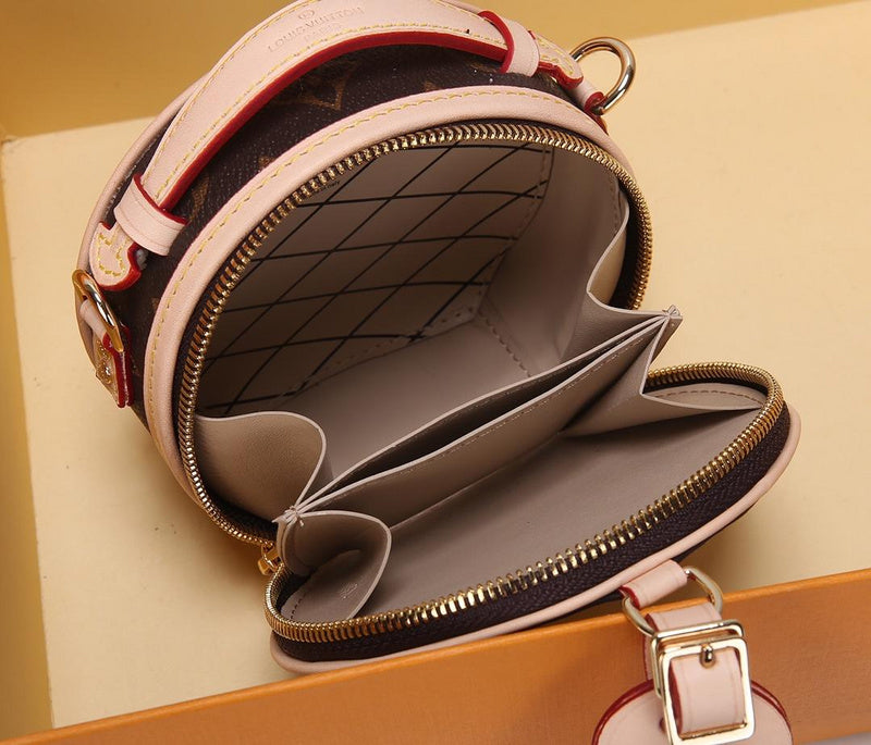 I W Fashion Lu-Vi bags - 17842