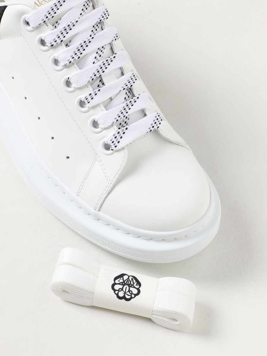 LARRY LOW TOP SNEAKERS
