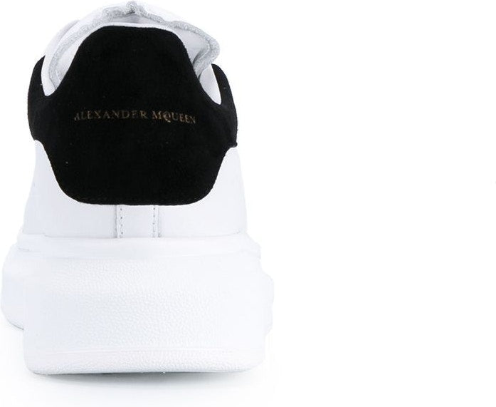 WHITE AND BLACK OVERSIZED SNEAKERS