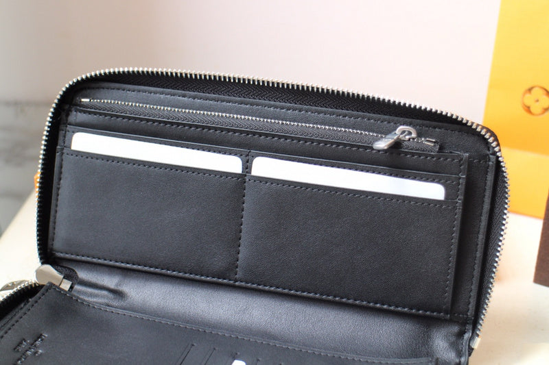 LOV2 Bags - Luxurious Bags  2780