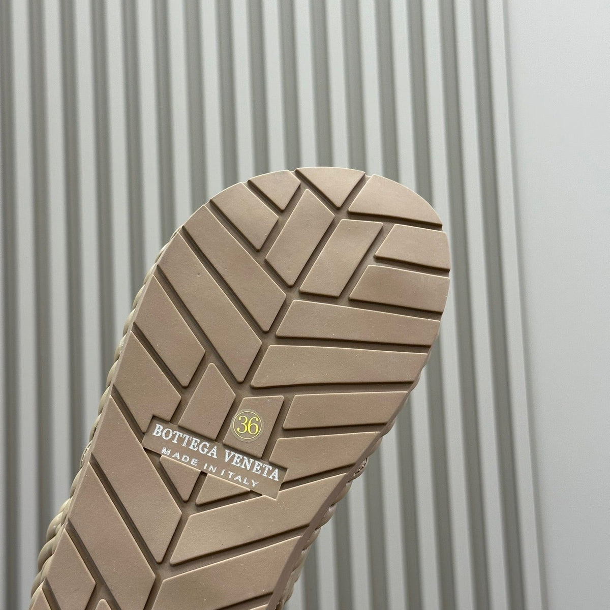 BV SANDALS