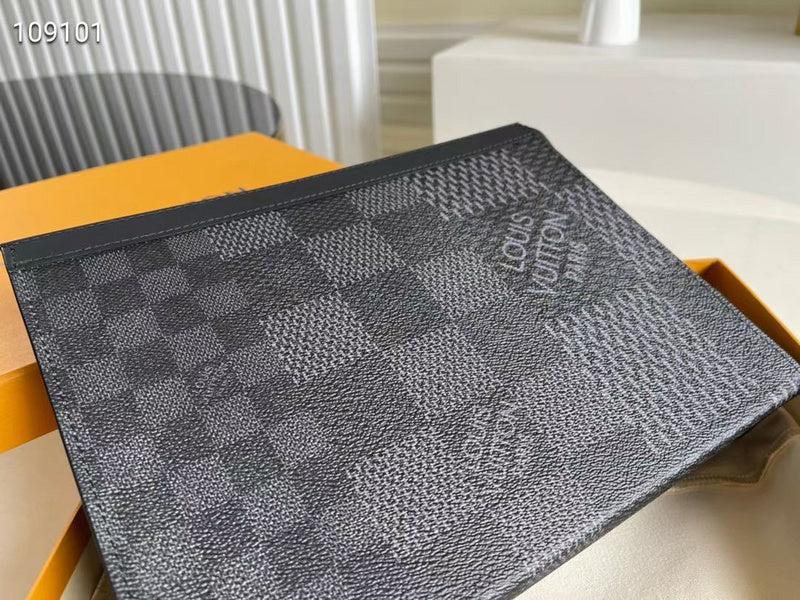 I W Fashion Lu-Vi bags - 17689