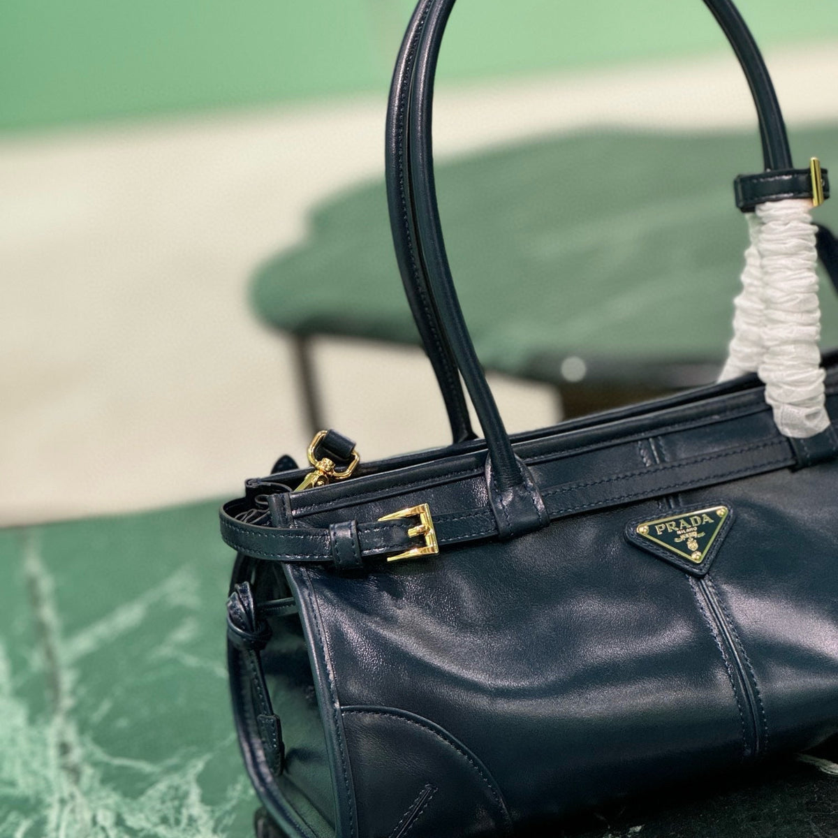 PD MEDIUM LEATHER HANDBAG