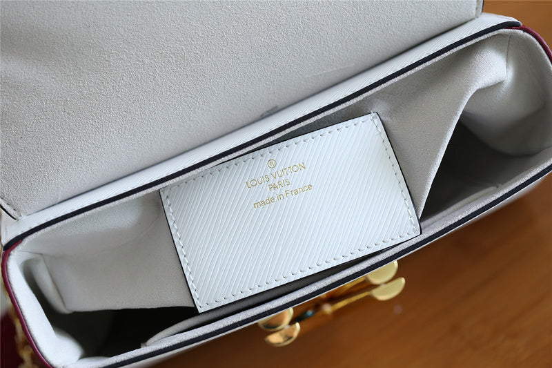 I W Fashion Lu-Vi bags - 8520