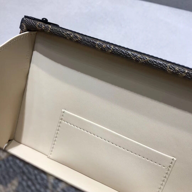 I W Fashion Lu-Vi bags - 17856