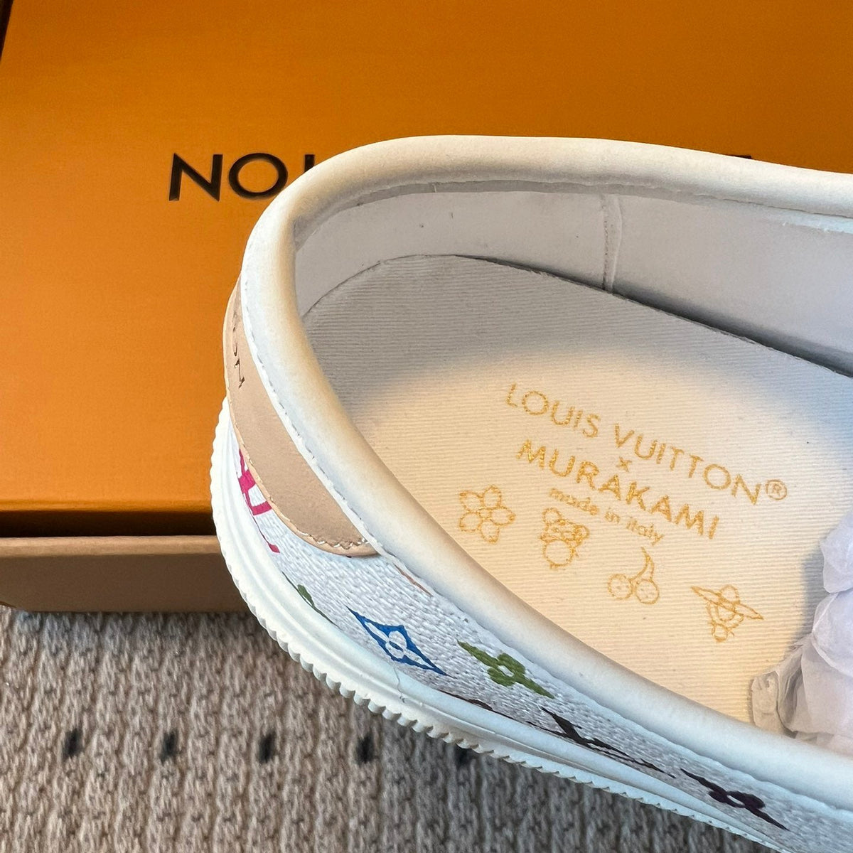 LOU x MURAKAMI LAGOON SNEAKER