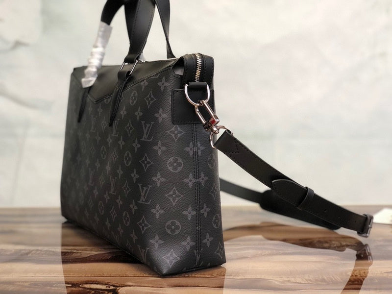 I W Fashion Lu-Vi bags - 17439
