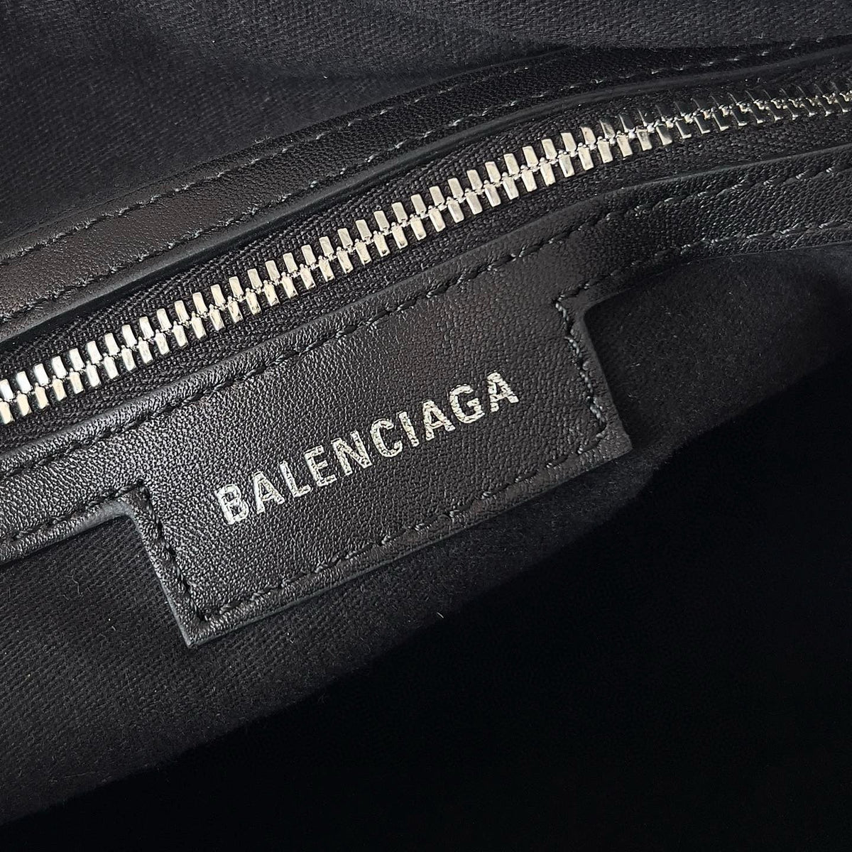 BAL LE CITY SMALL BAG