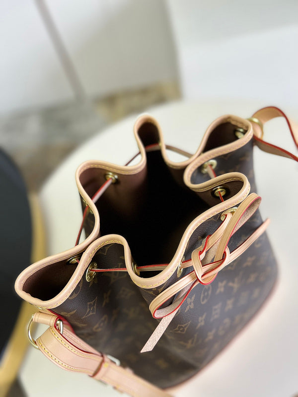 I W Fashion Lu-Vi bags - 17151