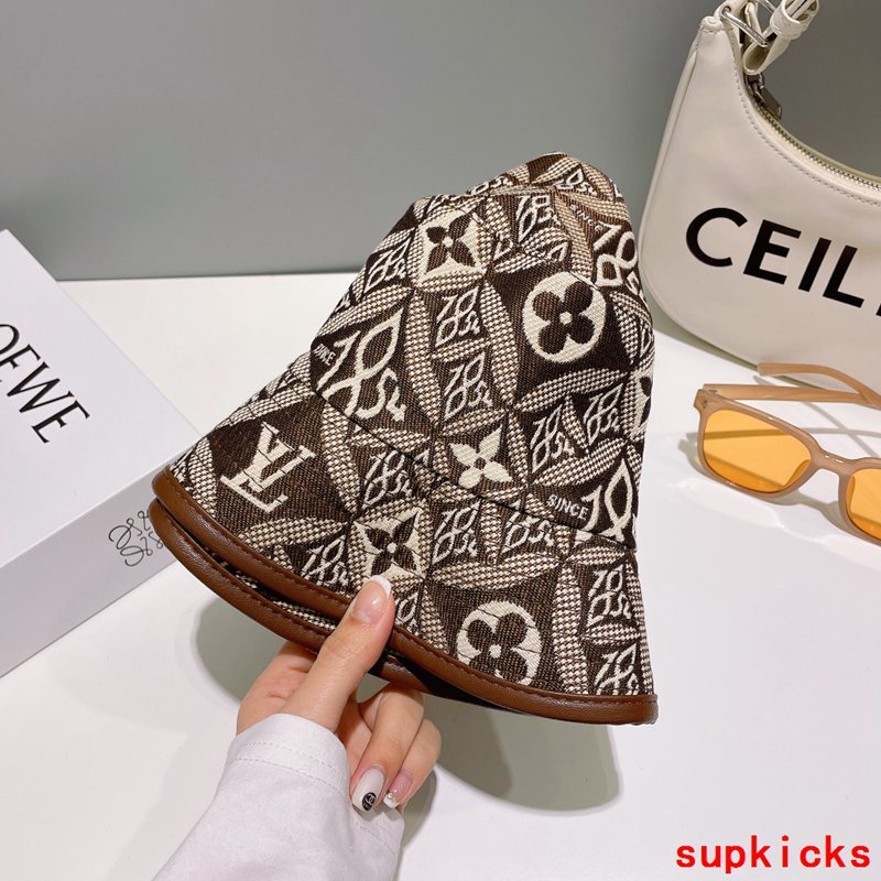 Louis Vuitton Luxury Cap