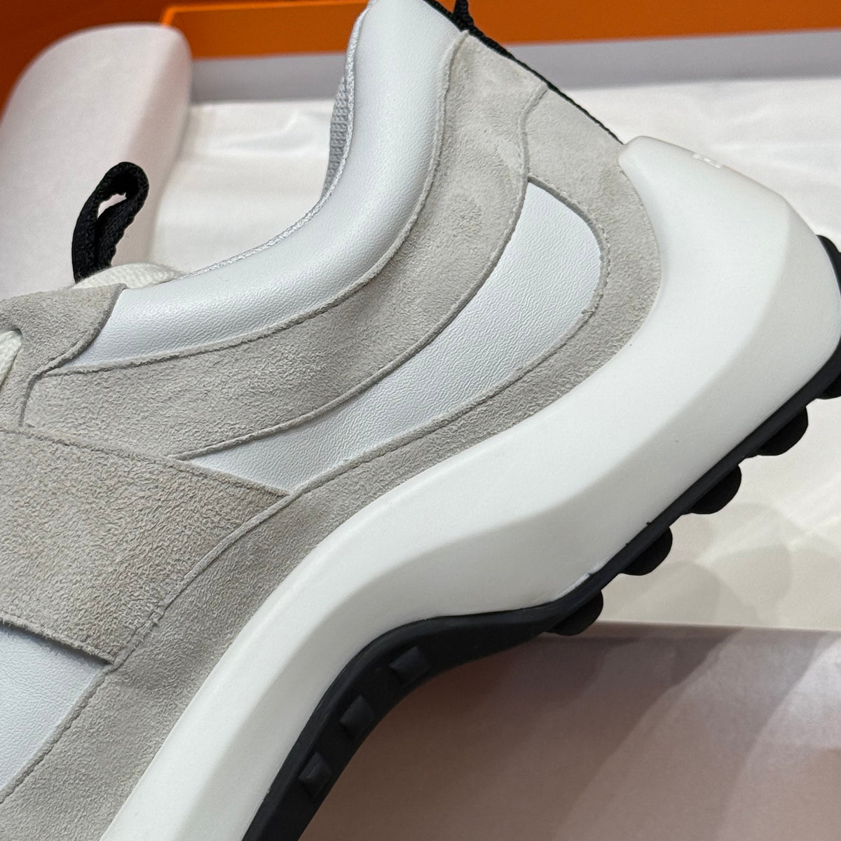 HERM LOOP SNEAKER