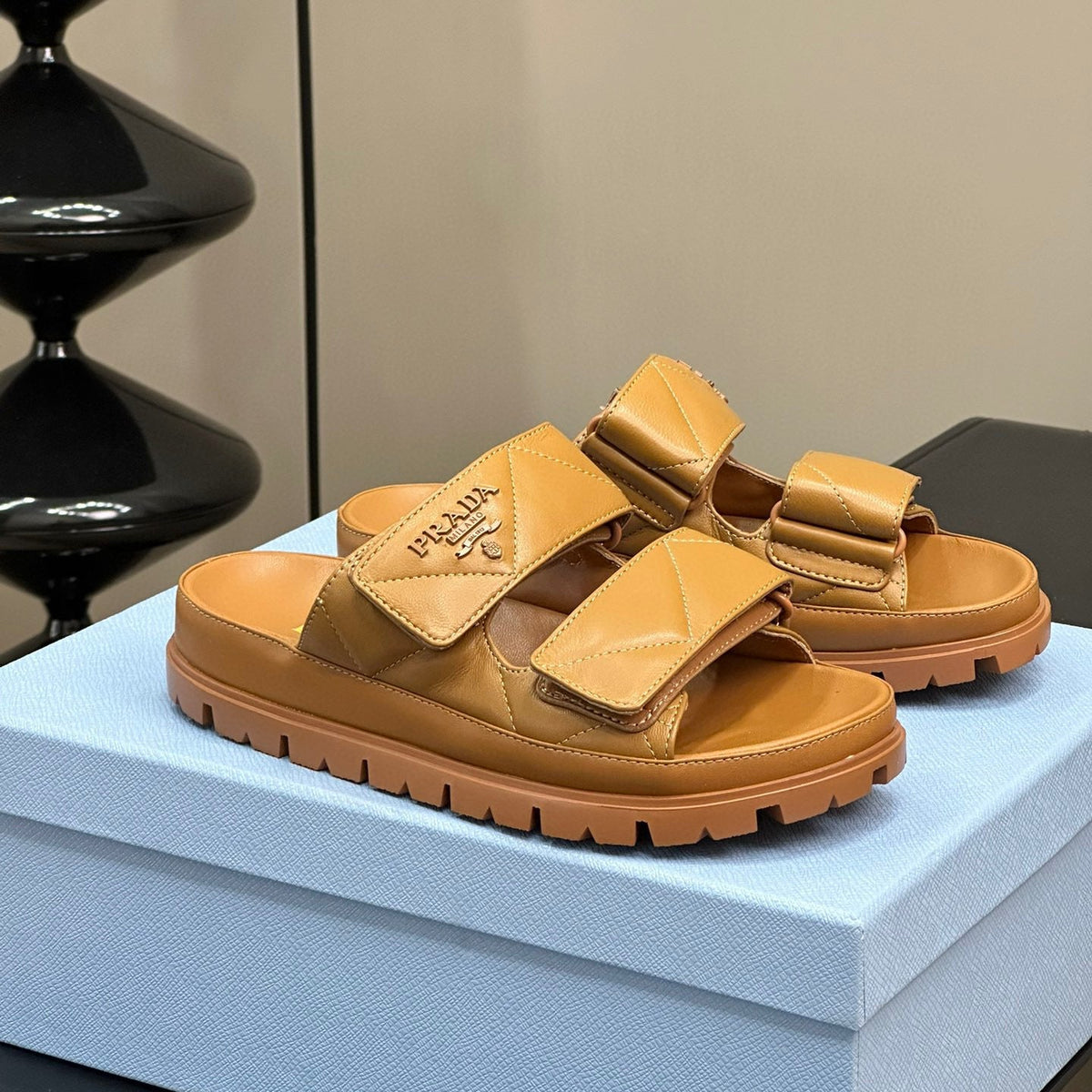 PD NAPPA LEATHER SLIDES