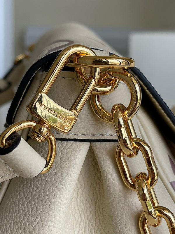 LOV2 Bags - Luxurious Bags  981