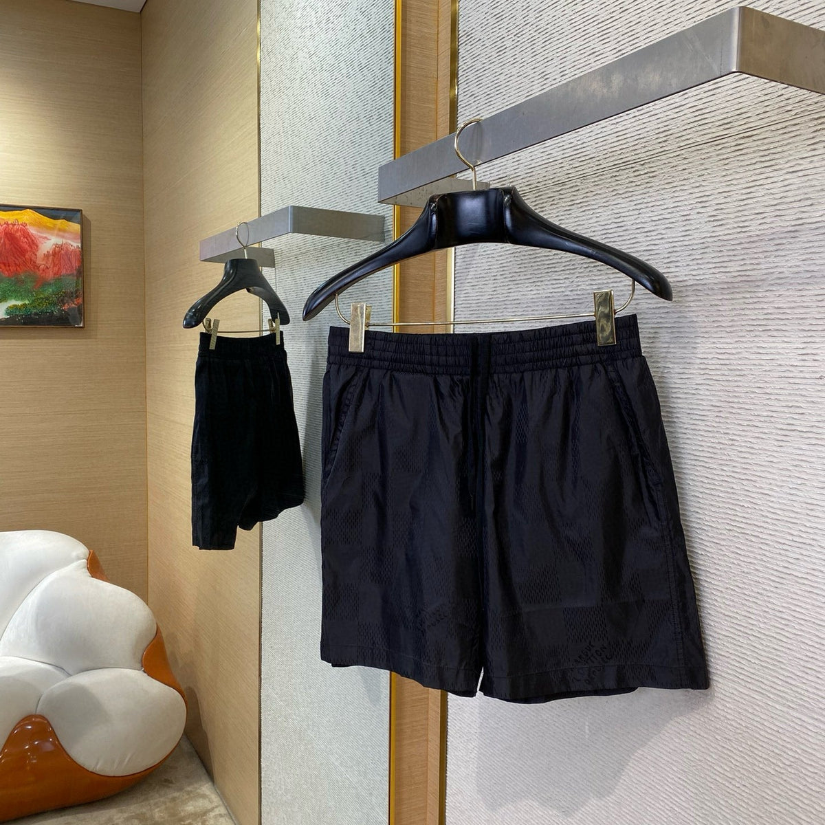 LOU SHORTS