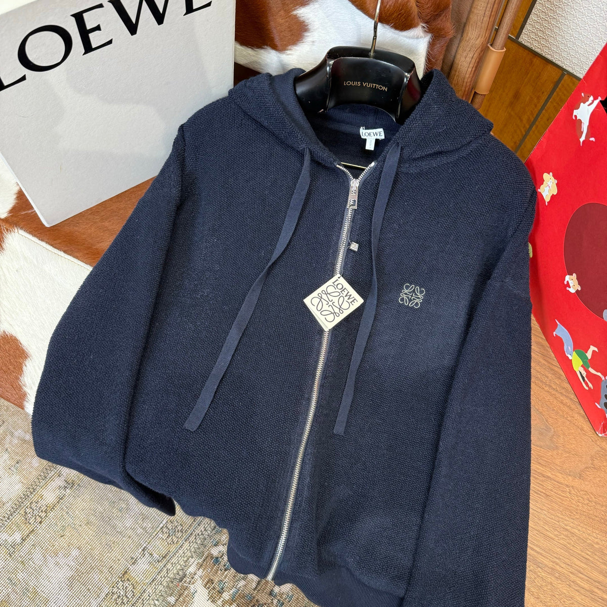 LOEW ZIP HOODIE