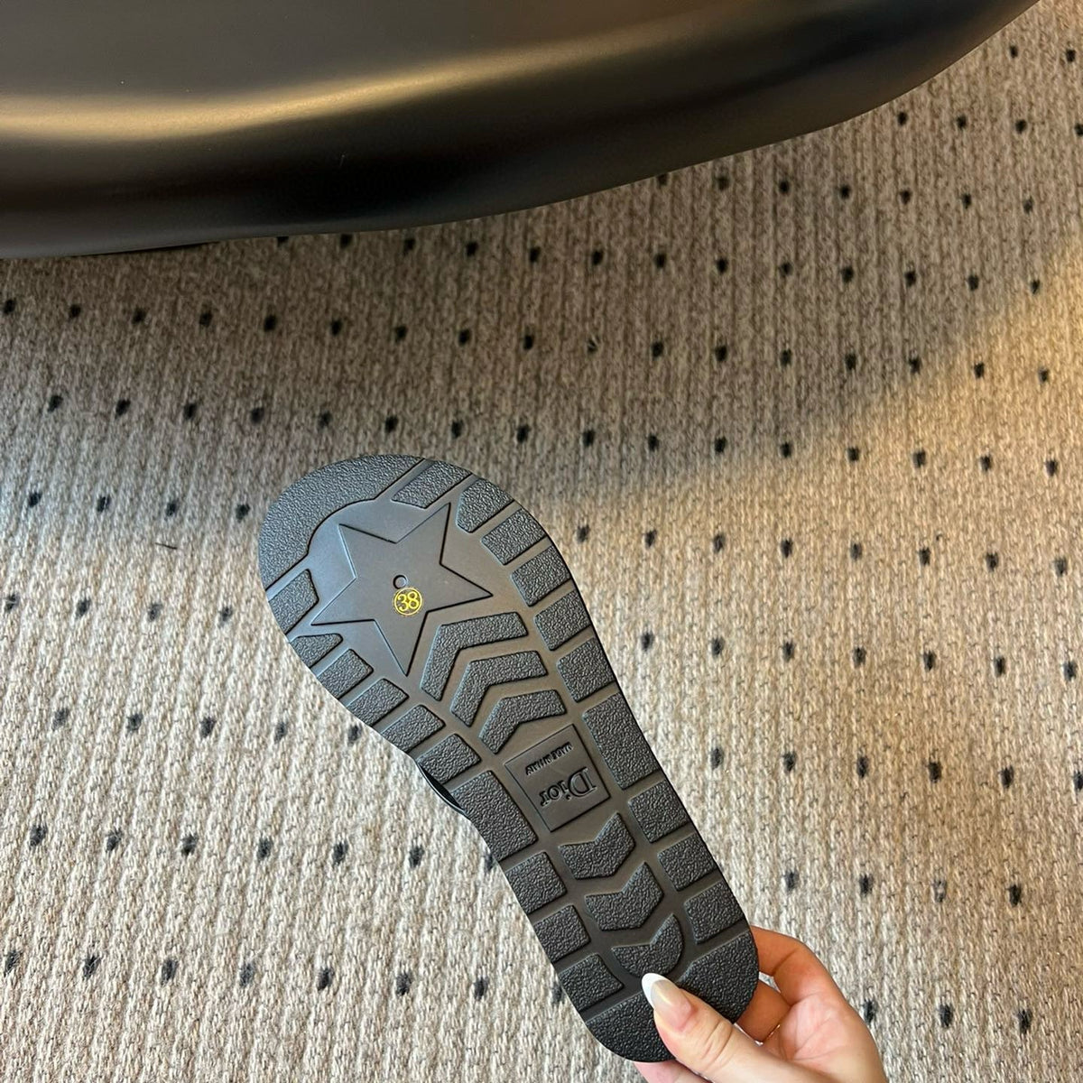 CD THONG SANDAL