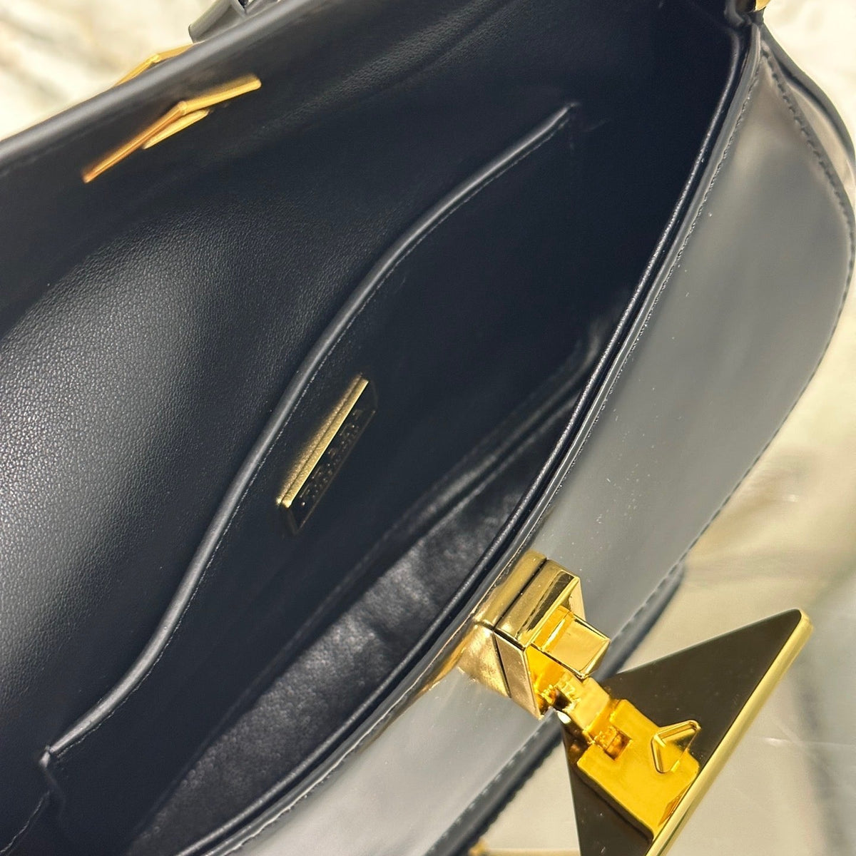 PD SHOULDER BAG
