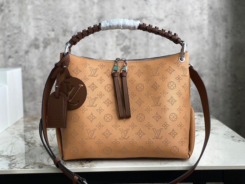 I W Fashion Lu-Vi bags - 17278