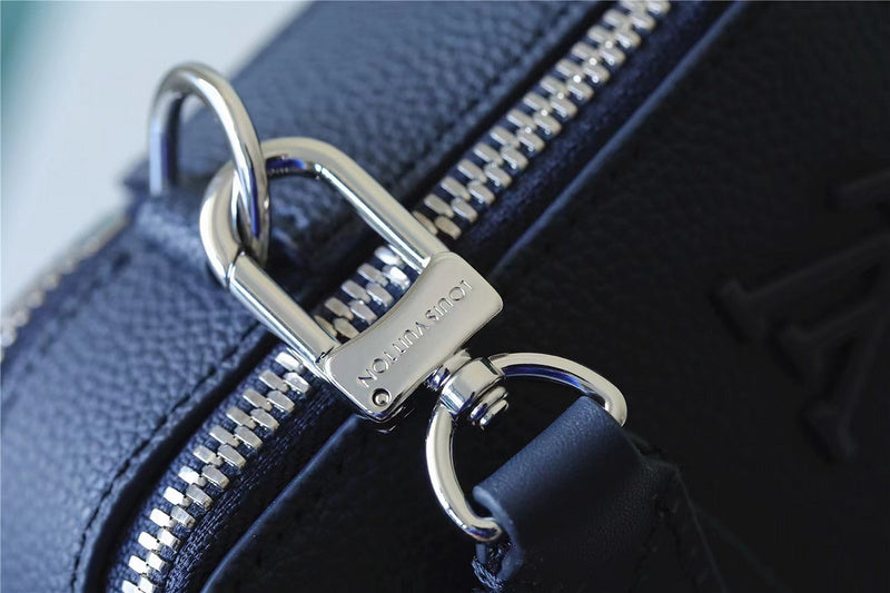 I W Fashion Lu-Vi bags - 9972