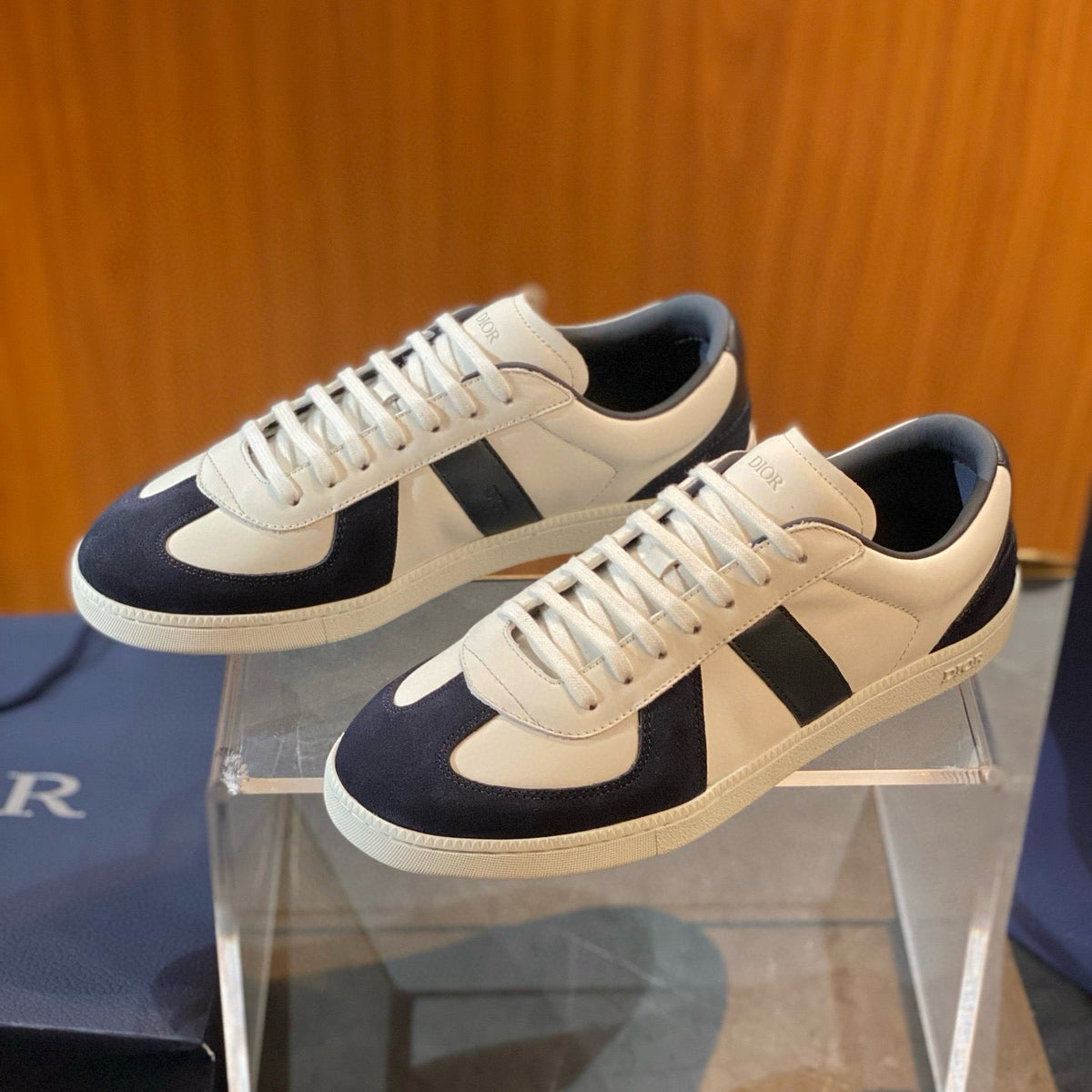 CD B01 SNEAKER
