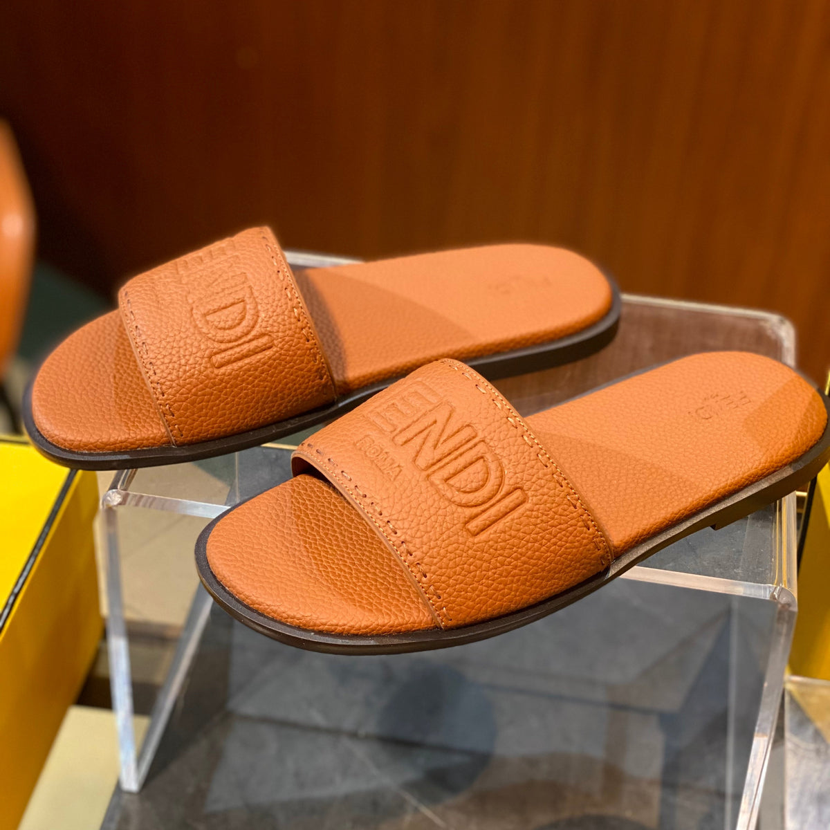FEN SANDALS