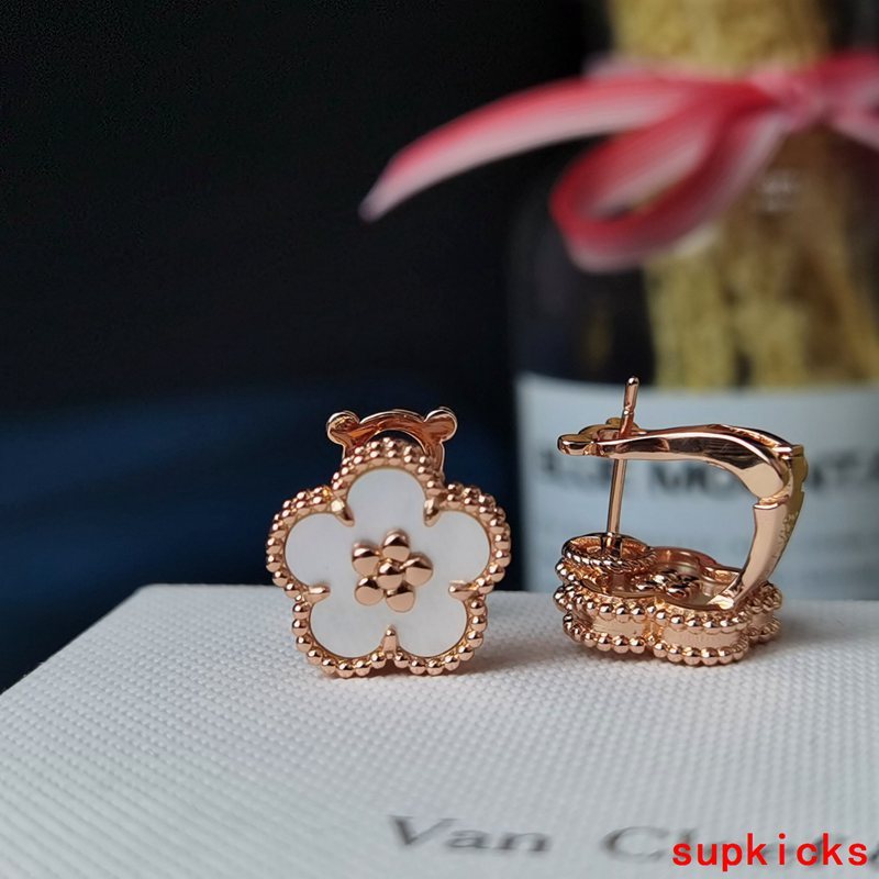 Van Cleef & Arples Jewelry