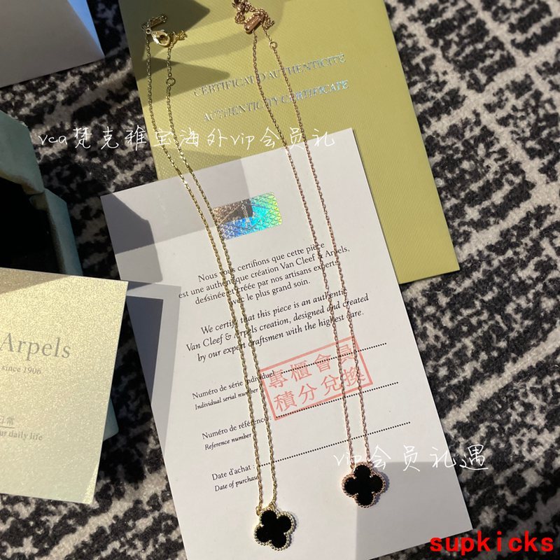 Van Cleef & Arples Jewelry