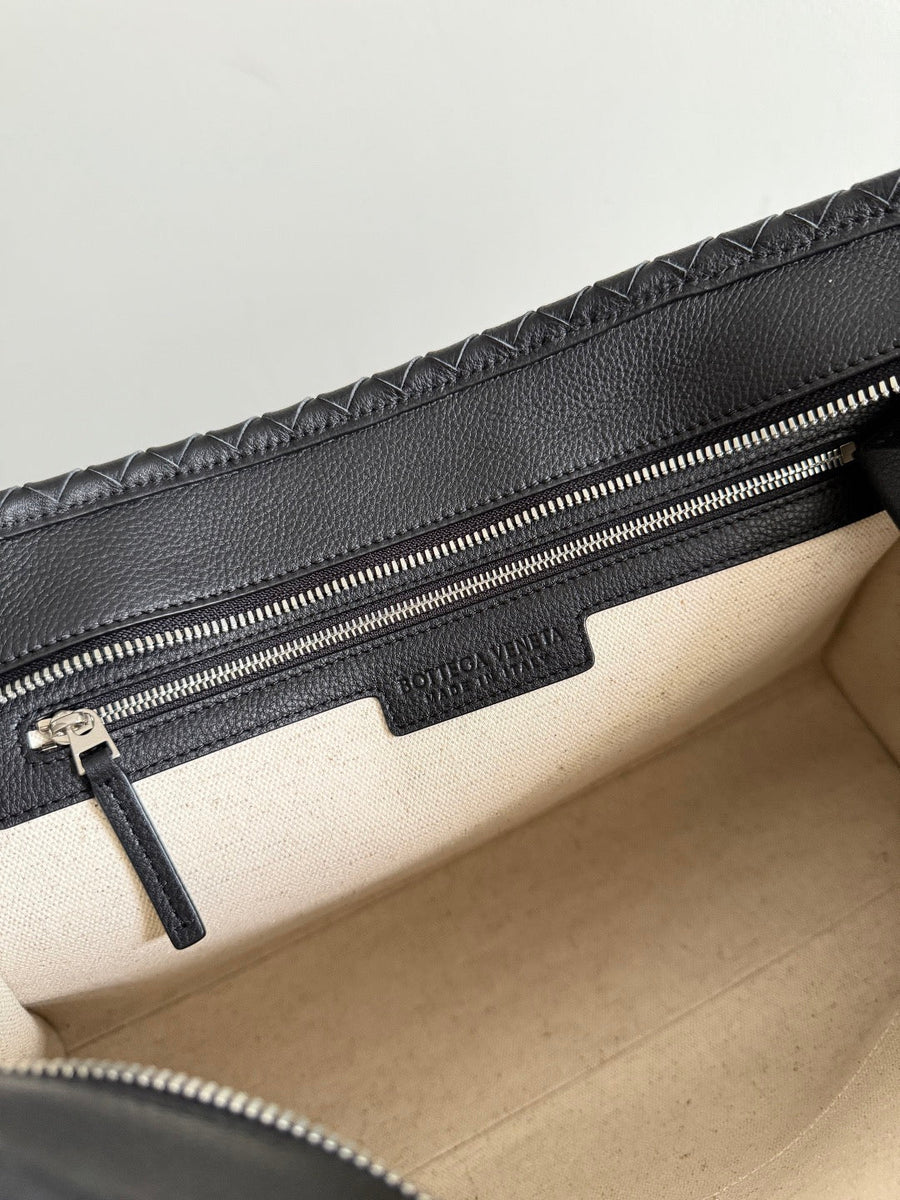 BOTT V CORRIER MESSENGER BAG