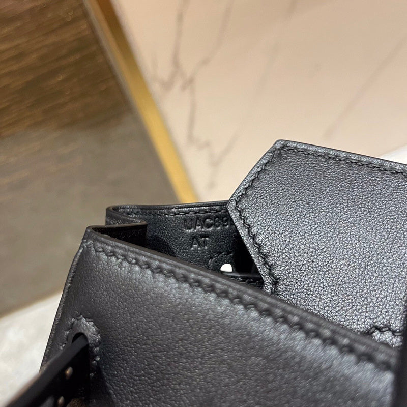 PHA - HMS Bags - 1405
