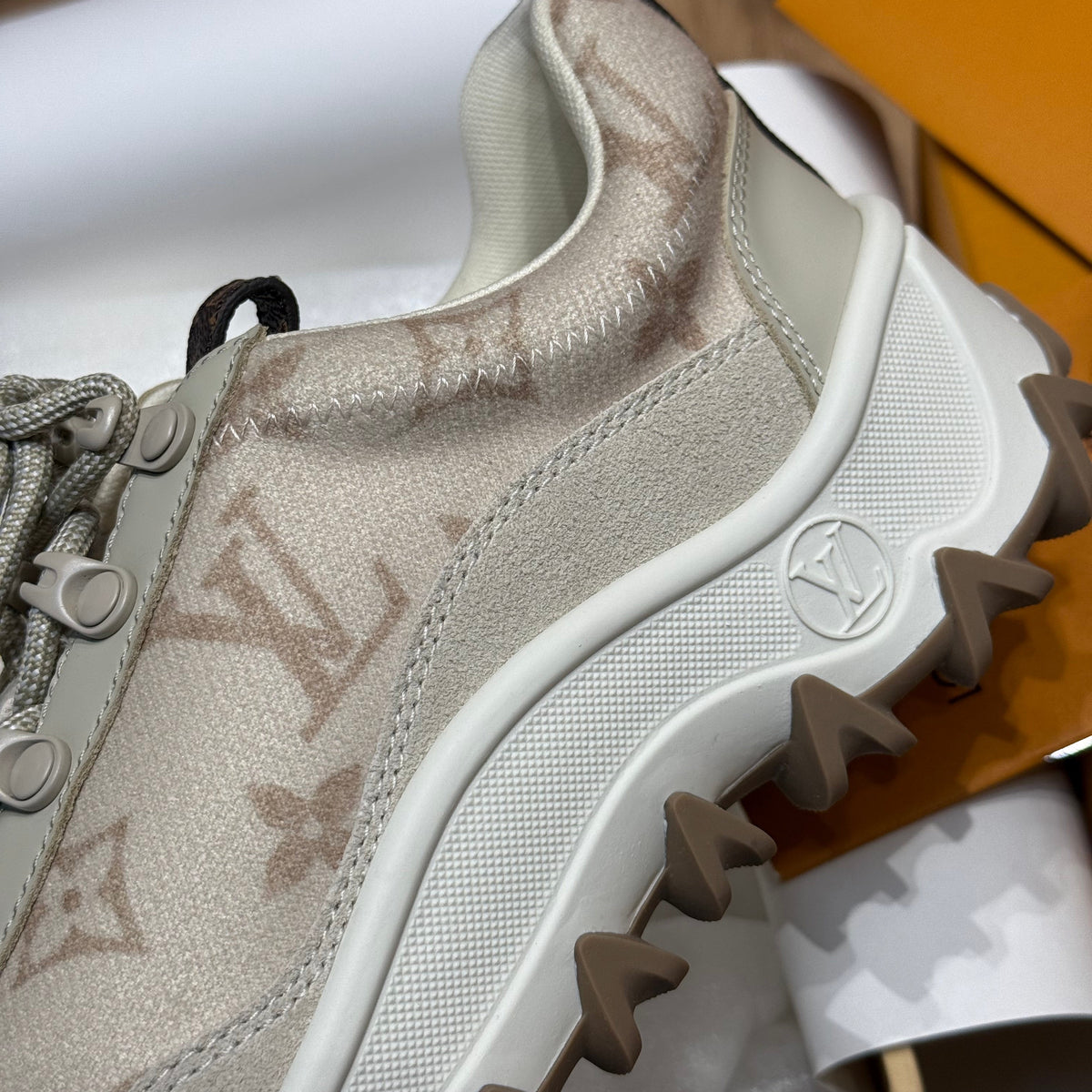 LOU RUSH XPLORER SNEAKERS