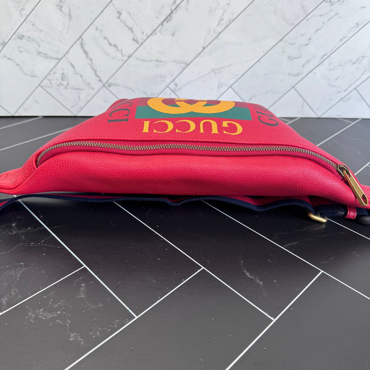 Brand New Gucci Red Retro Logo Belt Bag