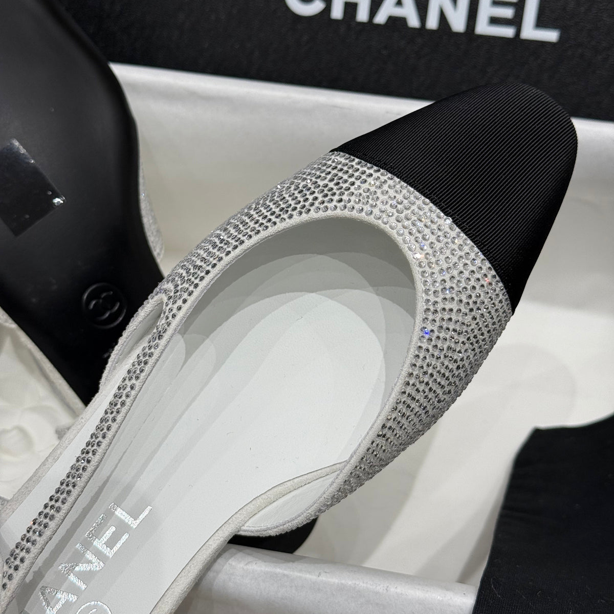 CC SLINGBACK PUMPS